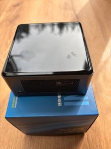 intel nuc Nuc8i3BEH