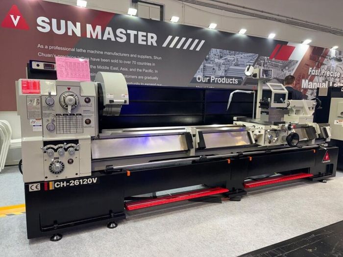 Sunmaster CH 26120V DBC 3000mm -  Ex-demo lathe
