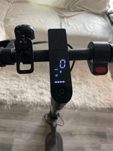Electric scooter