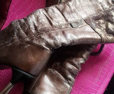 worn boots size uk2/3