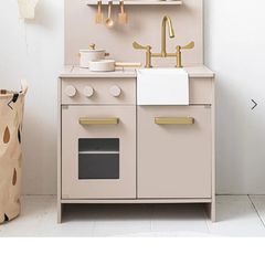 Petite Amelie kids wooden kitchen