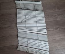 bathroom blind