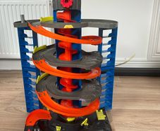 hot wheel mega garage