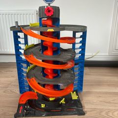 hot wheel mega garage
