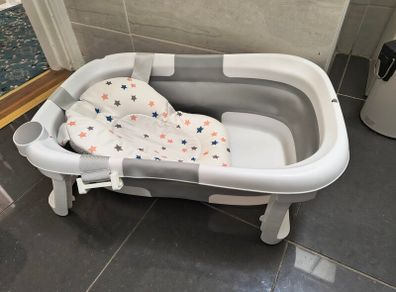 Foldable baby bath