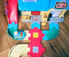 Vtech toot toot Cocomelon garage playset