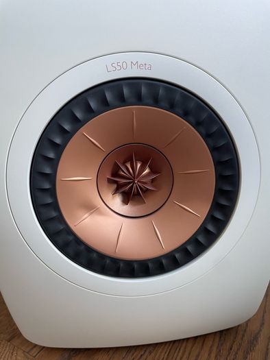 kef LS50 Meta