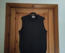 Blarney woollen mills 100% lambswool charcoal grey mens sweater