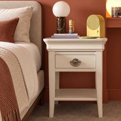Dressing Table and 2 Matching Bedside Lockers