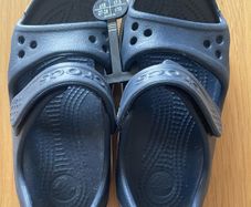 Kids croc sandals size 10