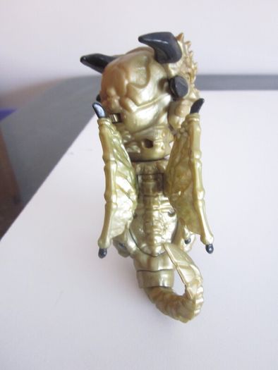 Wowwee Fingerlings Limited Edition Untamed Gold Rush Dragon - Lights & Sounds