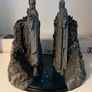 Weta The Argonath Environment The Lord of the Rings/Middle-Earth Statue Image 2