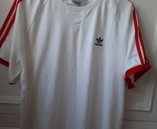Adidas tshirt size L NEW