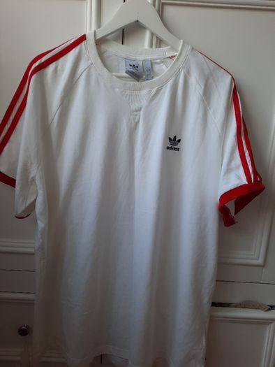 Adidas tshirt size L NEW
