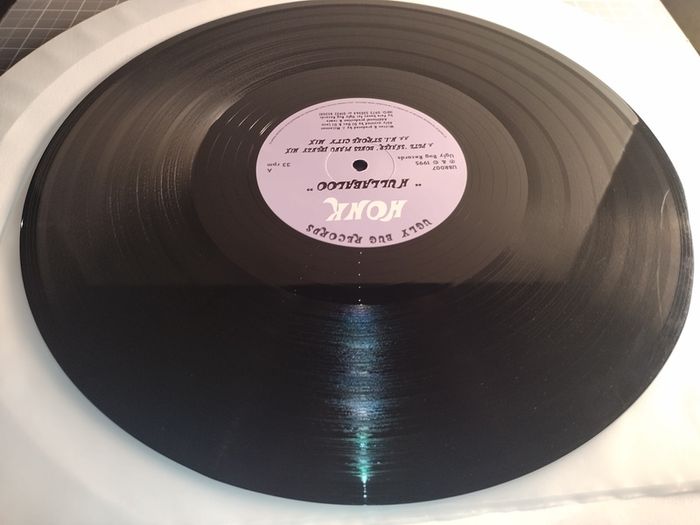 Honk - Hullabaloo - Ugly Bug Records - QUALITY 90s Pete BONES 303 Piano HOUSE CLASSIC!
