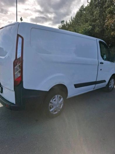 Ford transit custom 141