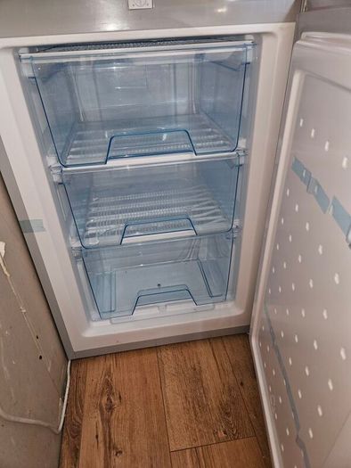 Logik Chest freezer