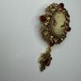 brooch Image 2