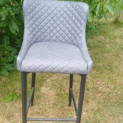 Kitchen barstools