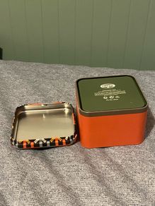 fossil empty box