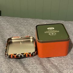 fossil empty box