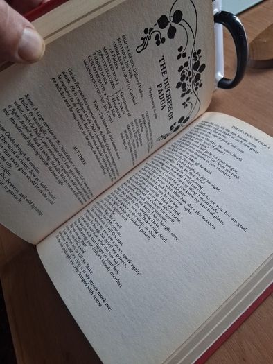 The Bedside Oscar Wilde hardback