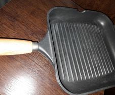 Skillet pan