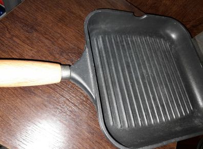 Skillet pan