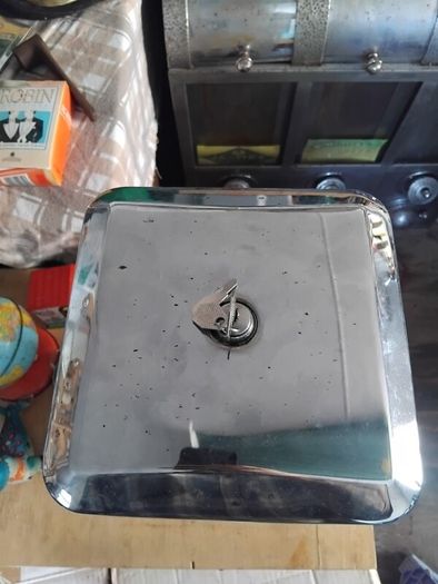 Gumball machine