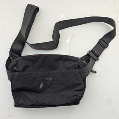 Bellroy Venture Sling 6L - Midnight, like new!
