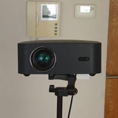 Wanbo X2 Max 1080P Smart Projector with Tripod