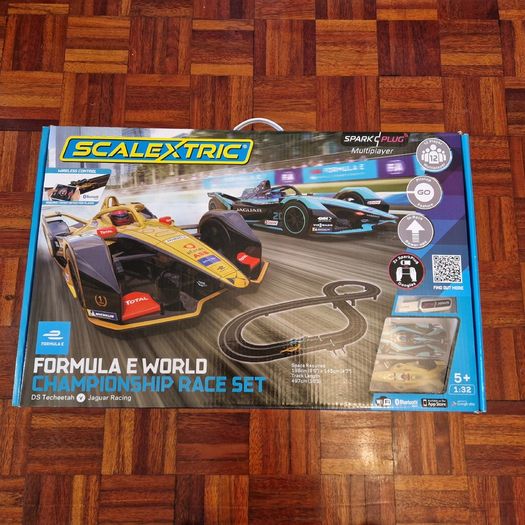 Scalextric NEW Arc 1 Set: Formula E Edition.  ( C1423m)