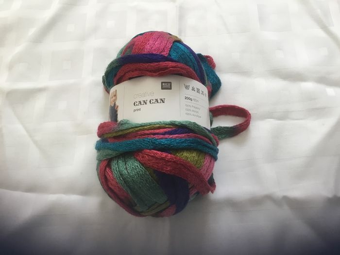 Can can yarn