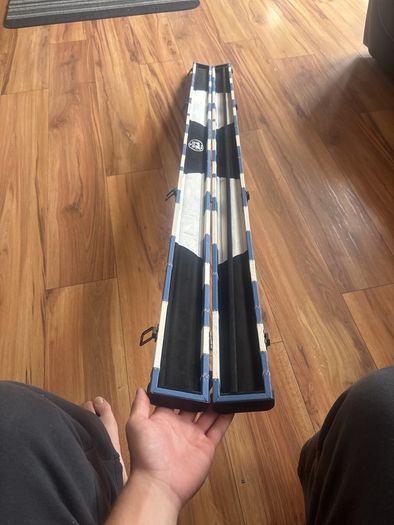 2x pool cue 1 piece - 3/4 split cue protecting case