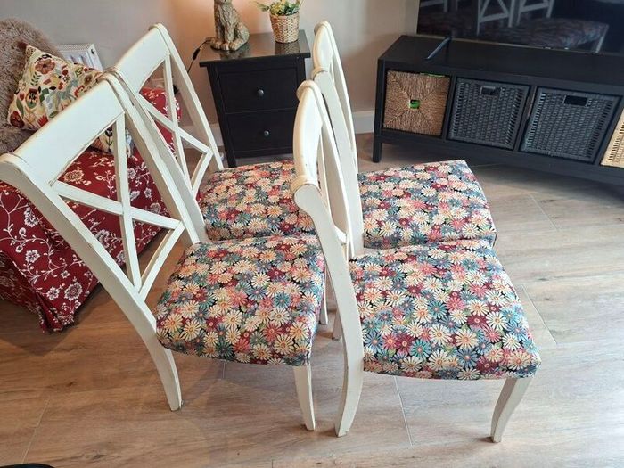 EZ Living Dining Table and 4 Chairs