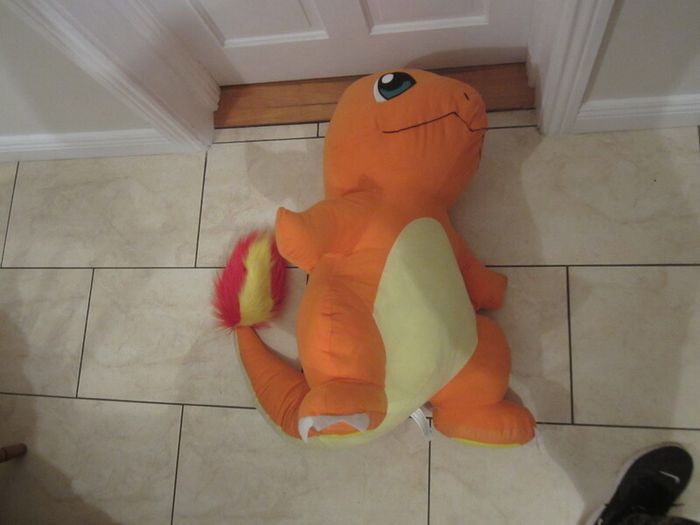 pokemon    CHARMANDER         huge ....32 inches
