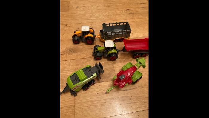 Tractors / farm machines