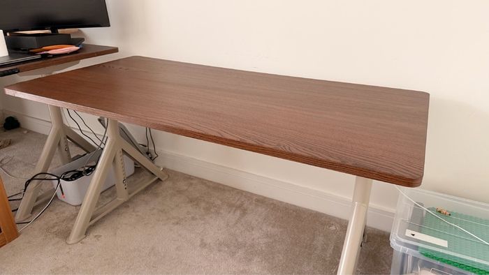 Adjustable Ikea desk 140x70