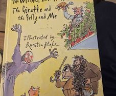 Roald Dahl. 4 Childrens Stories Illustrated By Quentin Blake. Hardback In Good Condition.  See Photos For Same.