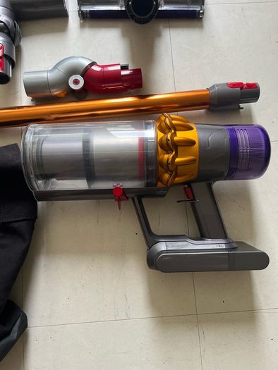 Dyson hoover
