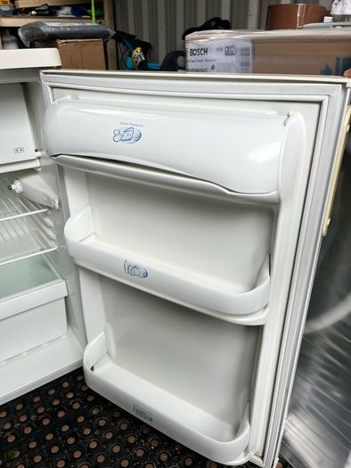 Fridge freezer