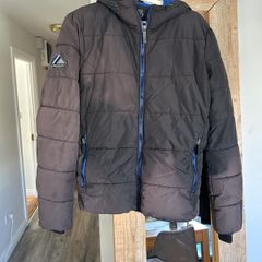 SUPERDRY unisex very warm Jacket. Size 12