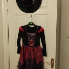 Halloween costumes.witches costume age 9-10