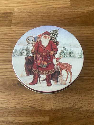 Santa Tin with 6 coasters Christmas decoration