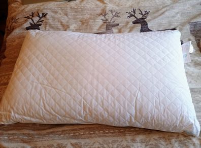 New luxury quality quilted microfibre pillow