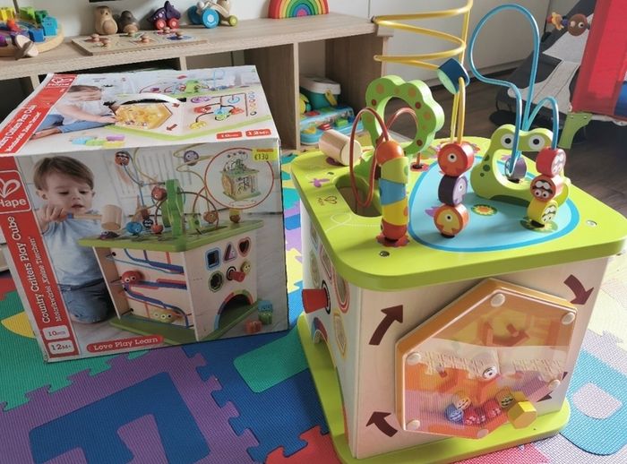 Hape Activity Table