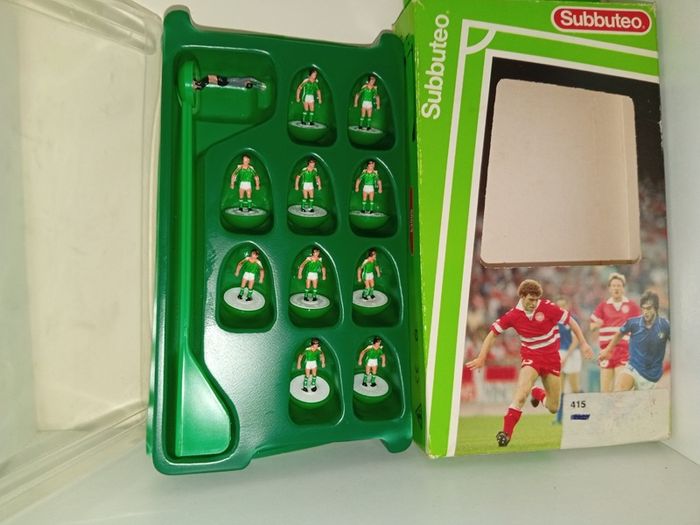 Rare Vintage Waddingtons 1990s Subbuteo Republic Of Ireland Series 63000 No 415 See All Pictures