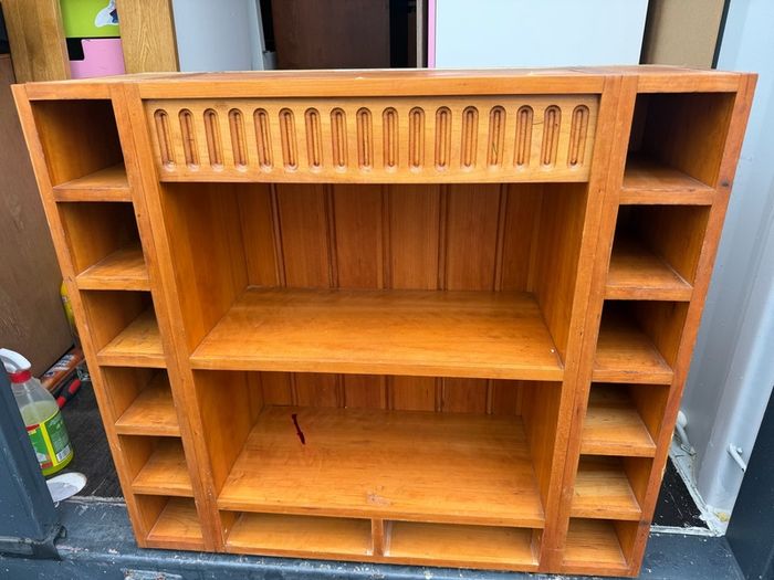 kitchen cabinet