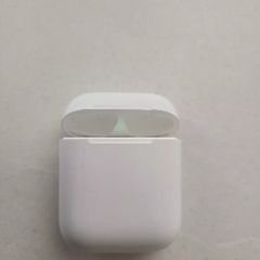 Apple airpods model a1602 398mah emc 2862 and Lightning to USB Cable (1m)
