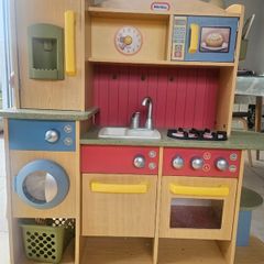 Little Tikes Play Kitchen